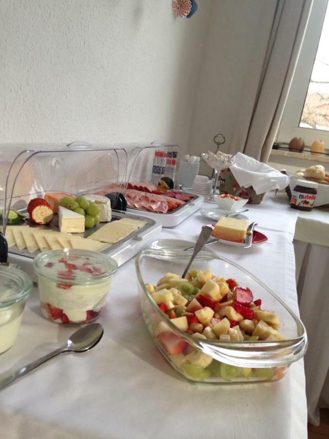Markt Eins Gaestezimmer Schoppenstedt Exteriér fotografie